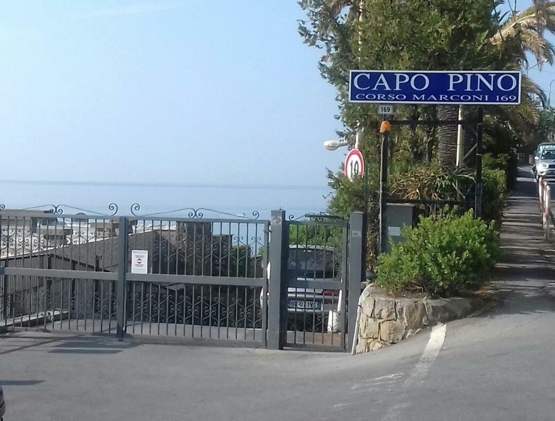 圣雷默Marina Capo Pino别墅 外观 照片